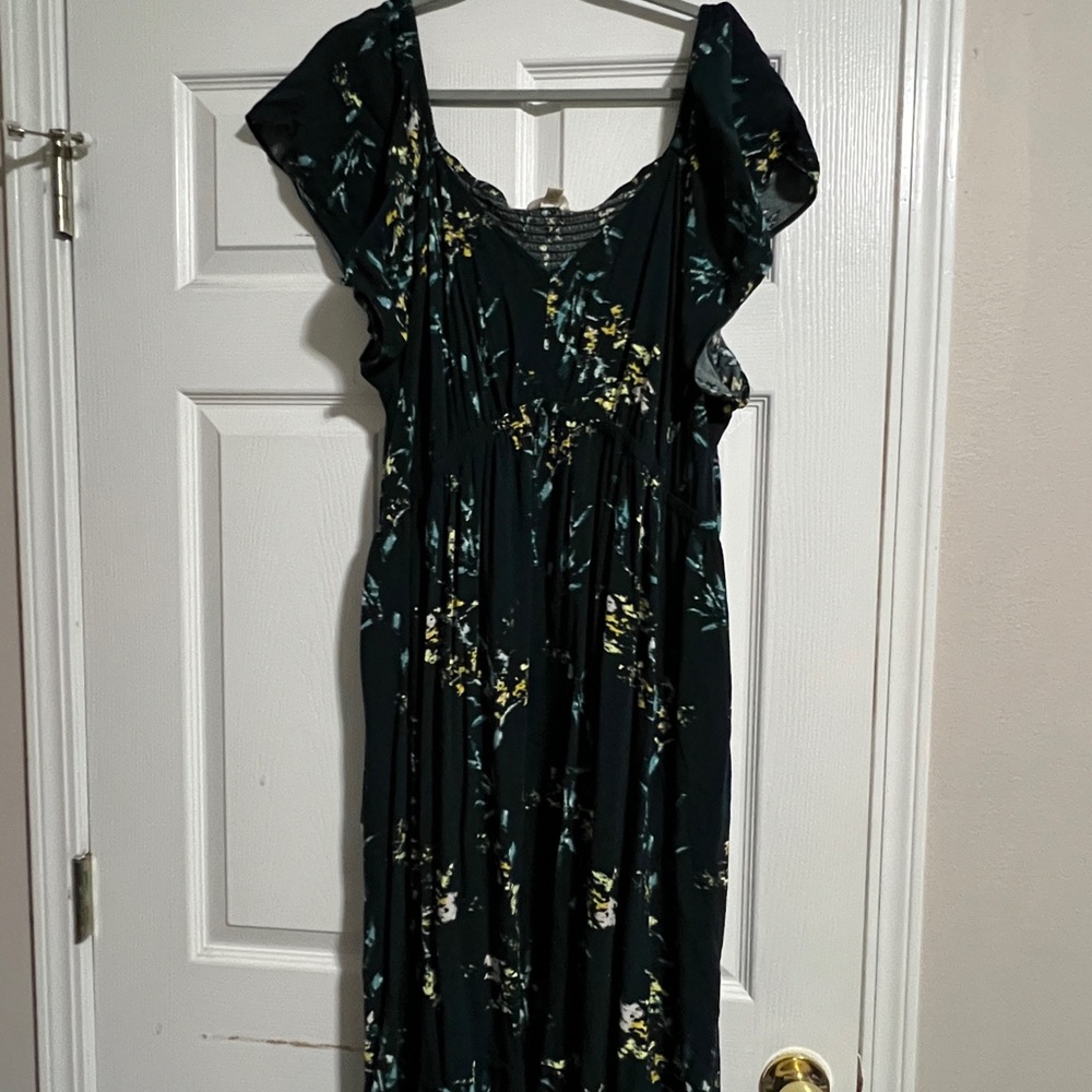 Terra & Sky Dark Green Floral Maxi Dress